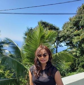 Meet your Posher, Lilia